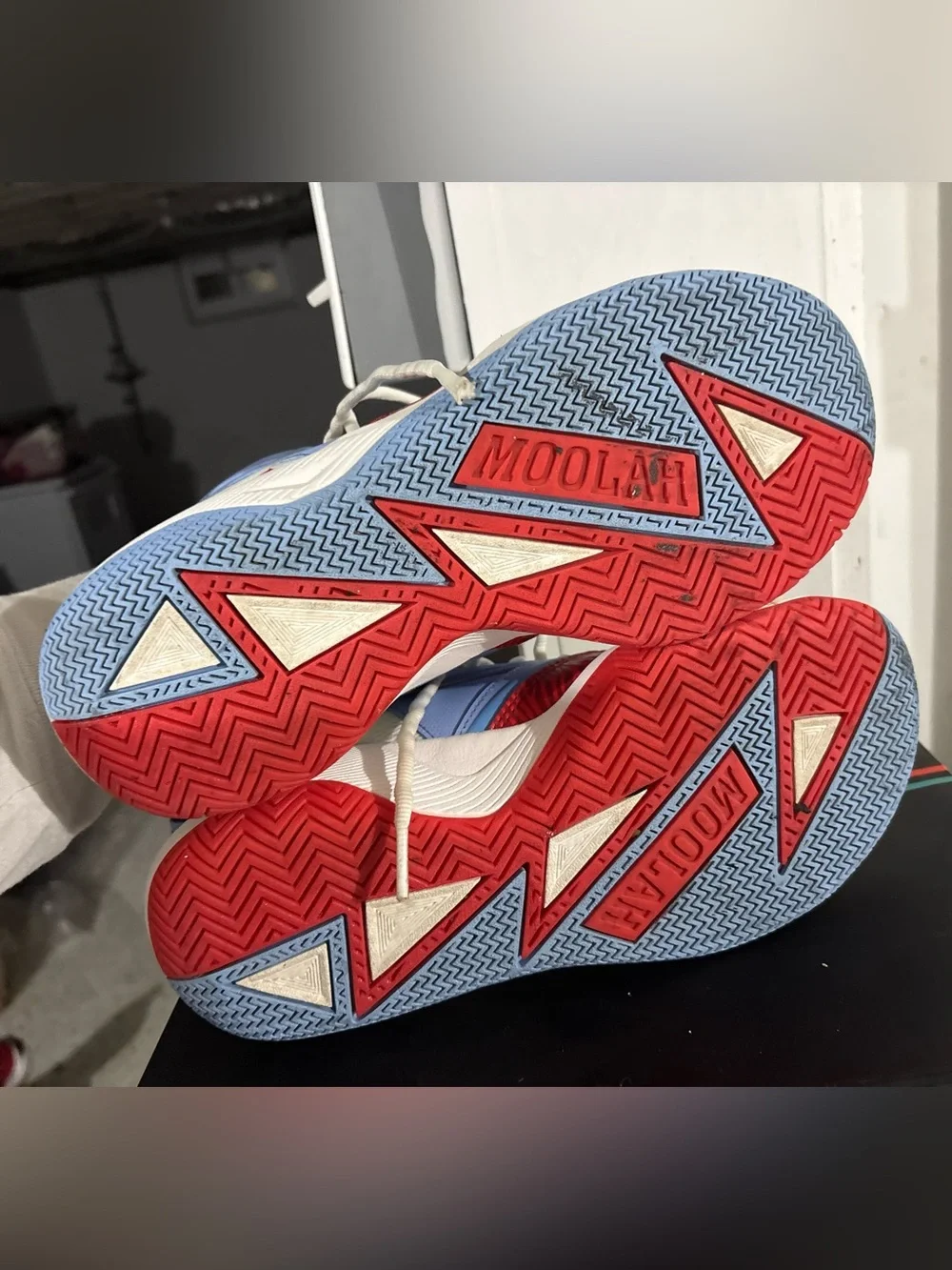 Moolah swish basketball sneakers